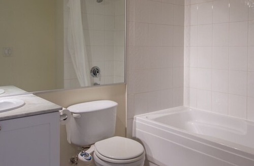 Downtown Montreal Condo | #103-2015 · Spacious Downtown Apartment 100 Walk Score in Montreal