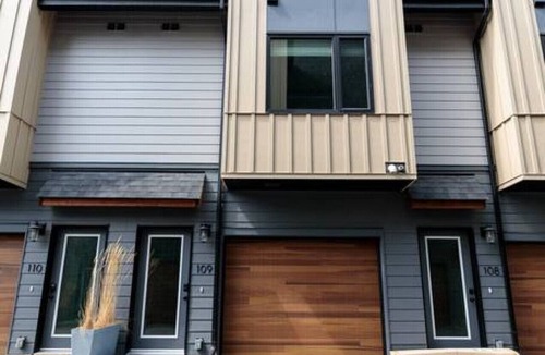 Canmore Apartment | 109 - 1106 Bow Valley Trail · Panoramic Mountain View Townhome w/AC