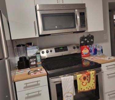 Southwest Edmonton Bed & Breakfast | 11 m² Bed and breakfast ∙ 6 guests
