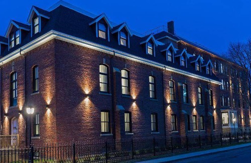 Queens Square House | 111 m² Motel ∙ 2 bedrooms ∙ 127 guests
