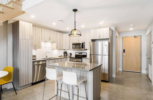 Moncton Apartment | 117 m² Serviced apartment ∙ 3 bedrooms ∙ 6 guests