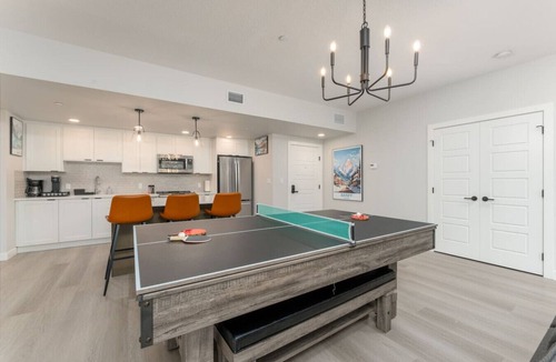 Canmore Apartment | 12 Bedrooms/9 Bathrooms & 24 Beds! + Best Amenities in Canmore