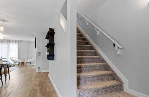 West Edmonton House | 130 m² House ∙ 4 bedrooms ∙ 10 guests