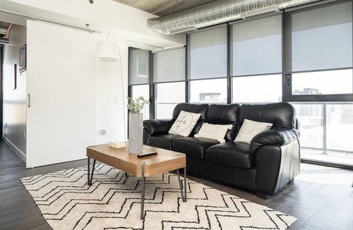 Downtown Winnipeg Condo | (1304)Downtown Glasshouse Radiant 2BR 1BATH + Fast WiFi (311)