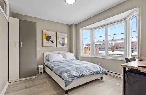 Ottawa Division House | 14 minutes from downtown, Luxury home in Nepean