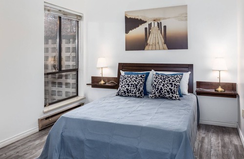 West End Apartment | 1405 Haro St - 3 Bedrooms - Downtown Vancouver