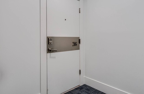 West End Apartment | 1425 Haro St - 2 Bedrooms - Downtown Vancouver