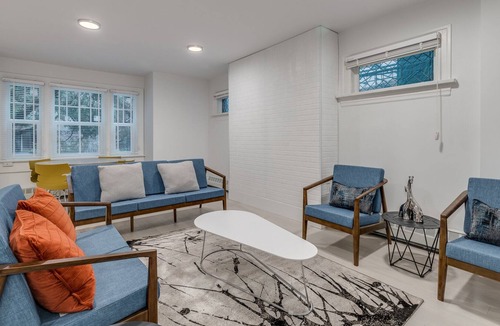 West End Apartment | 1425 Haro St - 3 Bedrooms - Downtown Vancouver