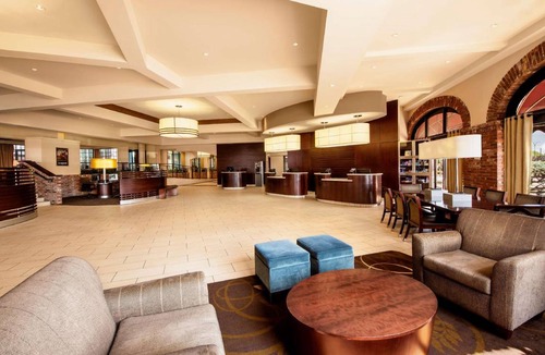 Red Deer Hotel | 152 m² Hotel ∙ 2 bedrooms ∙ 127 guests
