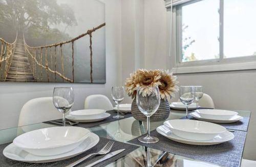 Agincourt North Apartment | 167 m² Apartment ∙ 4 bedrooms ∙ 10 guests