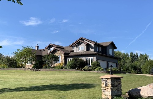 Sherwood Park House | 172 m² House ∙ 3 bedrooms ∙ 10 guests