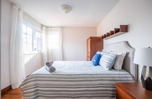 West Oakville Apartment | 190 m² Apartment ∙ 1 bedroom ∙ 1 guest