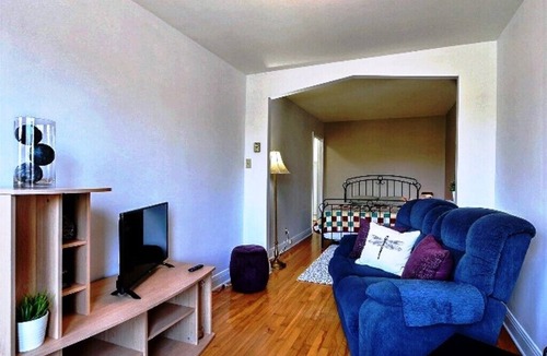 La Petite-Patrie Apartment | #199 Cozy Furnished Apt in Rosemont