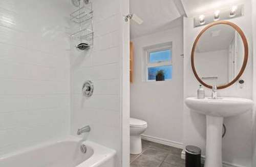 Upper Lonsdale House | 1BD Gem with Unparalleled Charm