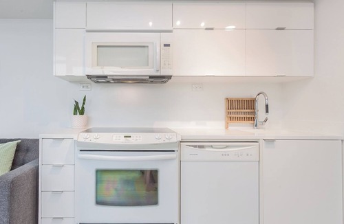 CityPlace Apartment | 1BR Apartment in Toronto close to CN tower and Rogers Centre