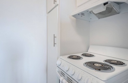 Quartier des Spectacles Apartment | 1BR Downtown MTL | Old Port