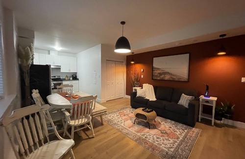 Regional District of Nanaimo House | 1BR Legal Suite near Brannen Lake, North Nanaimo
