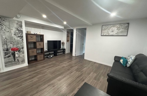 Brossard Apartment | 2.5 bedrooms, Quiet and convenient area, 15min to downtown