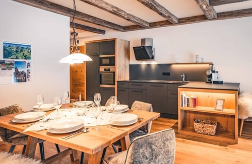 Warth Apartment | 2 - 5 person chalet - Lux Alp Chalet