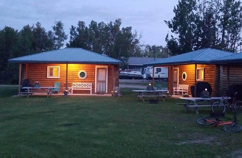 West Central Saskatchewan Cabin | 2 Bedroom Cabin at Delaronde Resort - Cabin #4