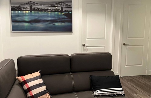 Little Portugal Condo | 2 bedroom condo located downtown