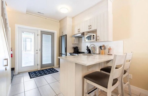 Harvie Heights House | 2 bedroom Mountain View Suite Getaway, right at the gate of Banff National Park.