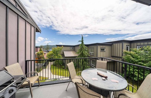 Sooke Cottage | 2 Bedroom Sooke Townhome