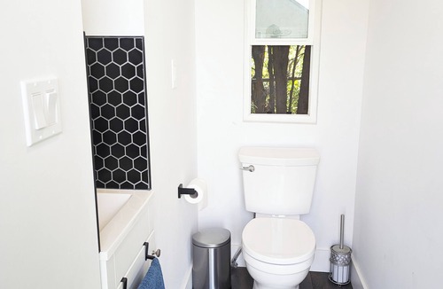 Southeast Kelowna House | 2 Bedroom Suite + Heated Salt Pool/Hot Tub