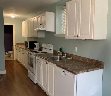 Southwest Gordon Estate House | 2 bedroom Suite with private entrance