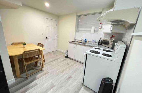 Vancouver South Apartment | 2 Bedrooms basement Suite Vancouver/self check in