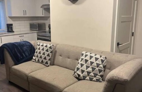 Kamloops House | 2 BR Guest suite near TRU