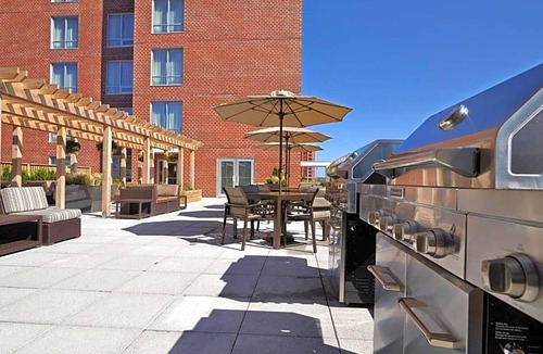 Downtown Halifax Hotel | 2-Star Hotel ∙ Hampton Inn by Hilton Halifax Downtown