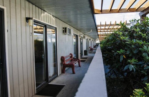 Langley Hotel | 20 m² Motel ∙ 10 guests