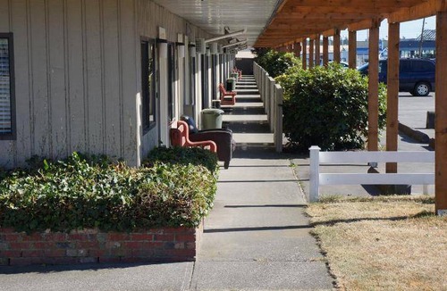 Langley Hotel | 20 m² Motel ∙ 10 guests