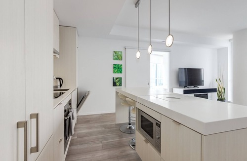 East Village Condo | 20% Off downtown 2BDR/2BTH/amazing city view