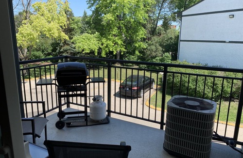 Tuxedo Condo | $200 Winter Refund Guaranteed - Max Relax - Stay & Play in the Lap of Luxury