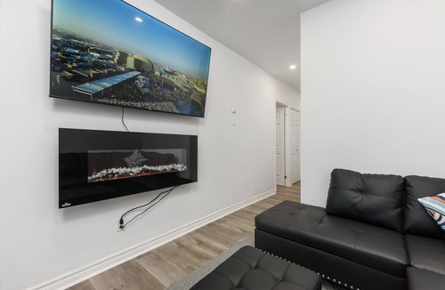 Quartier des Spectacles Apartment | #204 Downtown One bedroom Loft in with free parking