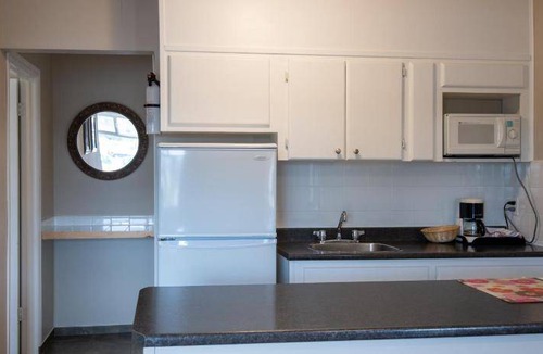 Prince George Hotel | 22 m² Motel ∙ 7 guests