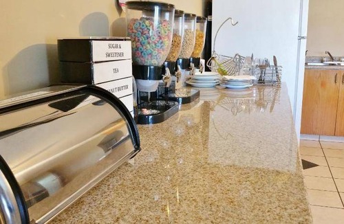 Kamloops Hotel | 24 m² Motel ∙ 127 guests
