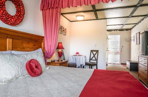 East Kootenay Hotel | 25 m² Motel ∙ 4 guests