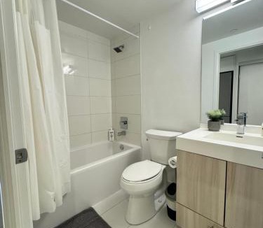 Garden District Hotel | 251 Jarvis RSMT