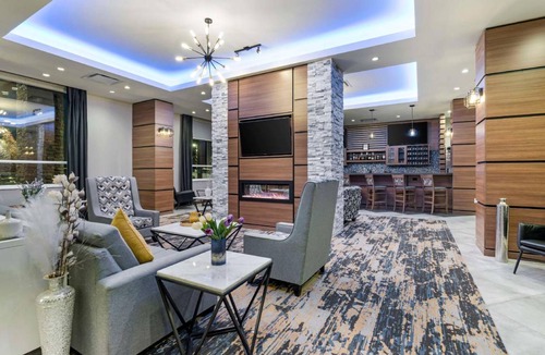 Vernon Hotel | 27 m² Hotel ∙ 127 guests