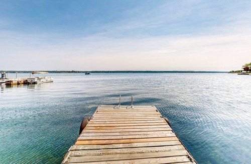 Brockville House | 279 m² House ∙ 4 bedrooms ∙ 12 guests
