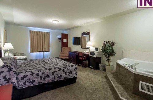 Cardston Hotel | 28 m² Hotel ∙ 2 bedrooms ∙ 6 guests