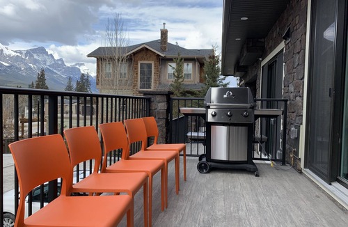 Canmore House | 2850SQF ALL NEW STUNNING MOUNTAIN VIEW TOWNHOUSE #10: 4BR+4.5BTH FOR 12 NEAR ALL