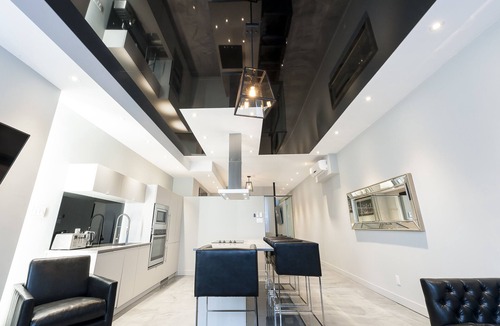 Milton Park Apartment | 2BR Duplex near Plateau Mont Royal
