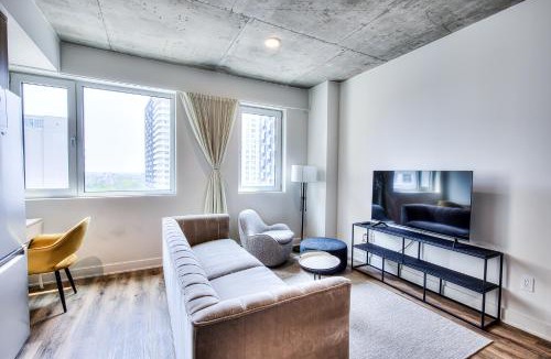 Downtown Montreal Apartment | 2Br+Gym for VIP Corporate & Students Downtown MTL