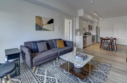 Sage Hill Apartment | 3 Bed 1.5 Bath 20 min DT 1 hour Canmore