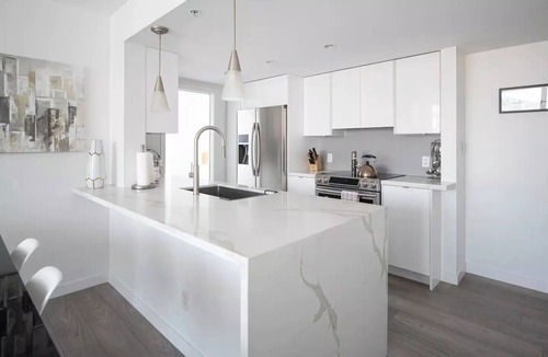 Chinatown Condo | 3 bed Subpenthouse Ocean&Mountain View-Downtown
