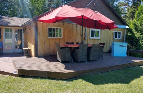 Sauble Beach Cottage | 3 Bedroom Cottage Backs on to Sauble Beach